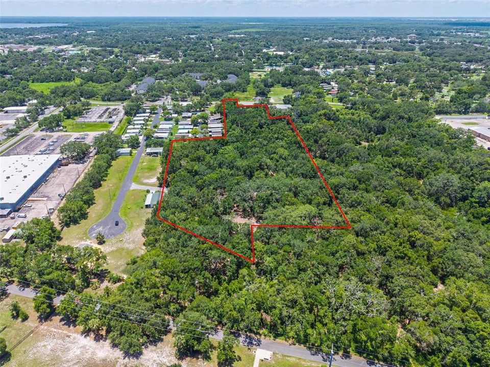 En Venta: $550,000 (5.86 acres)