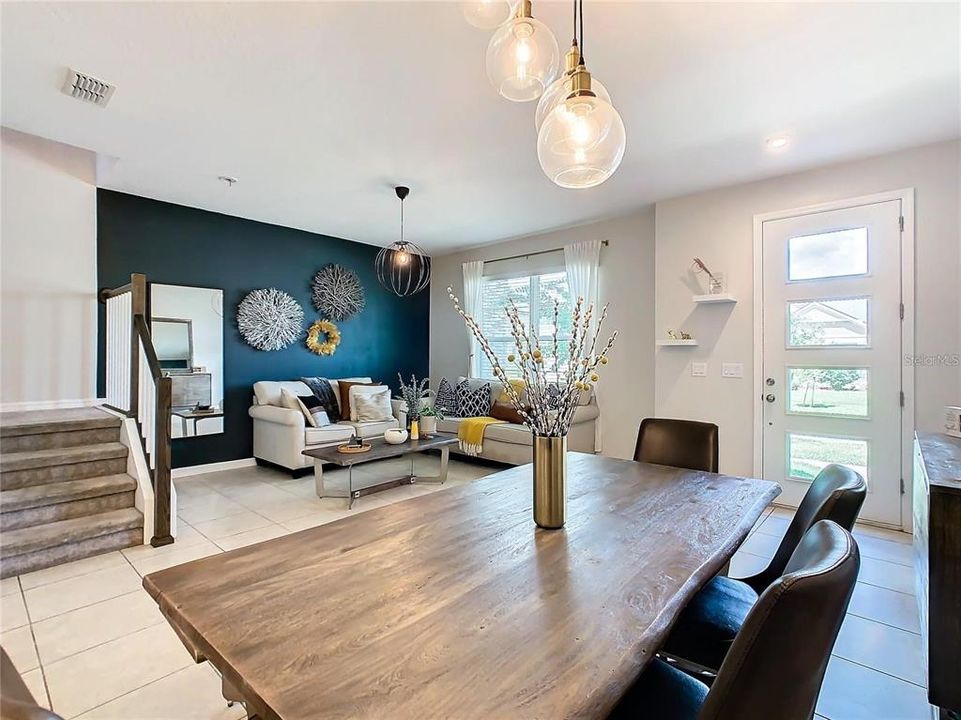 For Sale: $339,900 (3 beds, 2 baths, 1528 Square Feet)