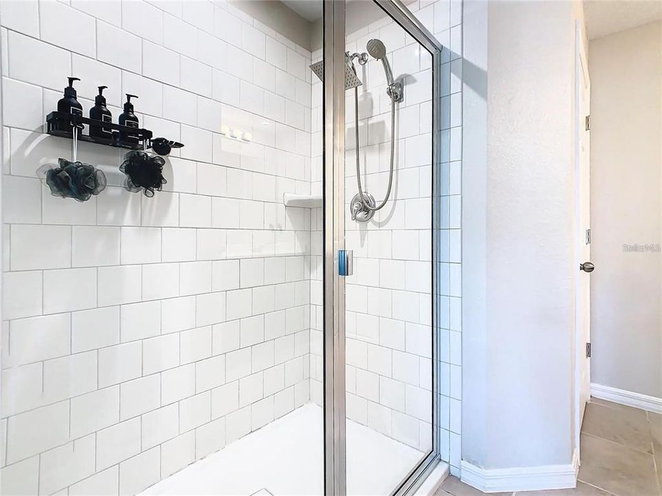 For Sale: $339,900 (3 beds, 2 baths, 1528 Square Feet)