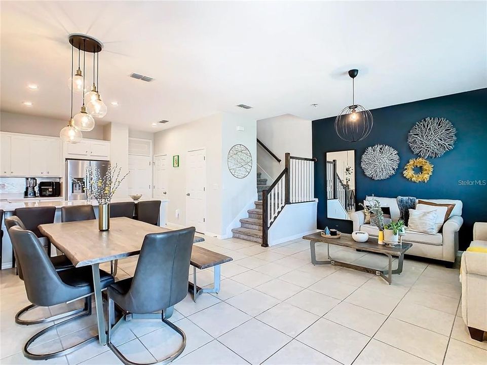 For Sale: $339,900 (3 beds, 2 baths, 1528 Square Feet)