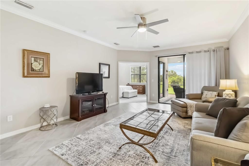 出租: $6,000 (2 贝兹, 2 浴室, 1568 平方英尺)