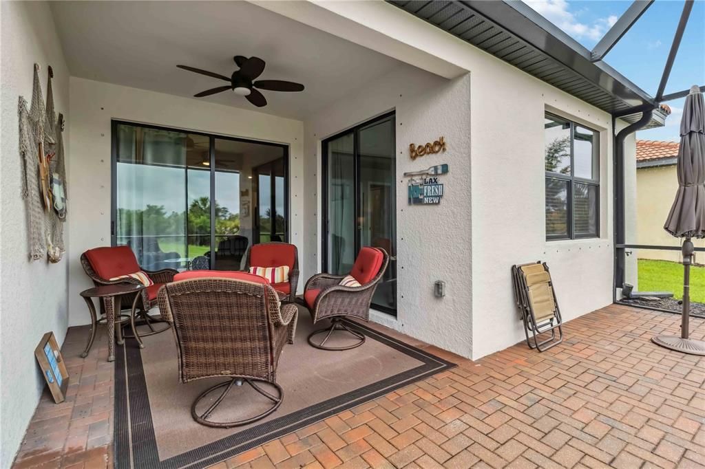 出租: $6,000 (2 贝兹, 2 浴室, 1568 平方英尺)