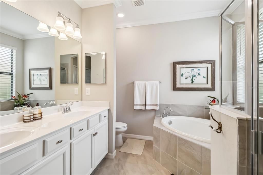 出租: $6,000 (2 贝兹, 2 浴室, 1568 平方英尺)