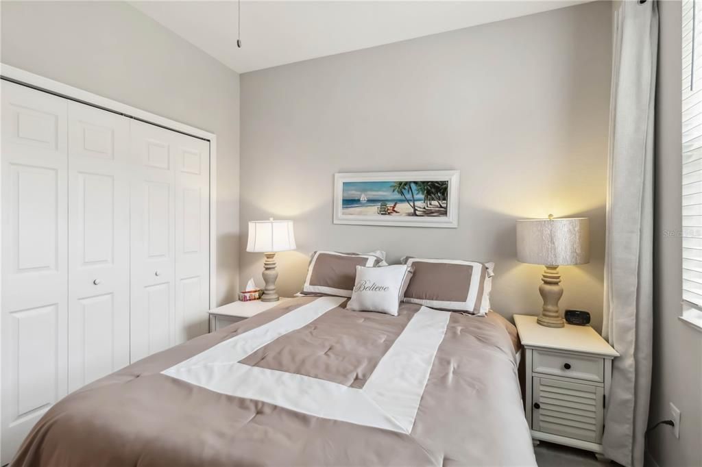 出租: $6,000 (2 贝兹, 2 浴室, 1568 平方英尺)