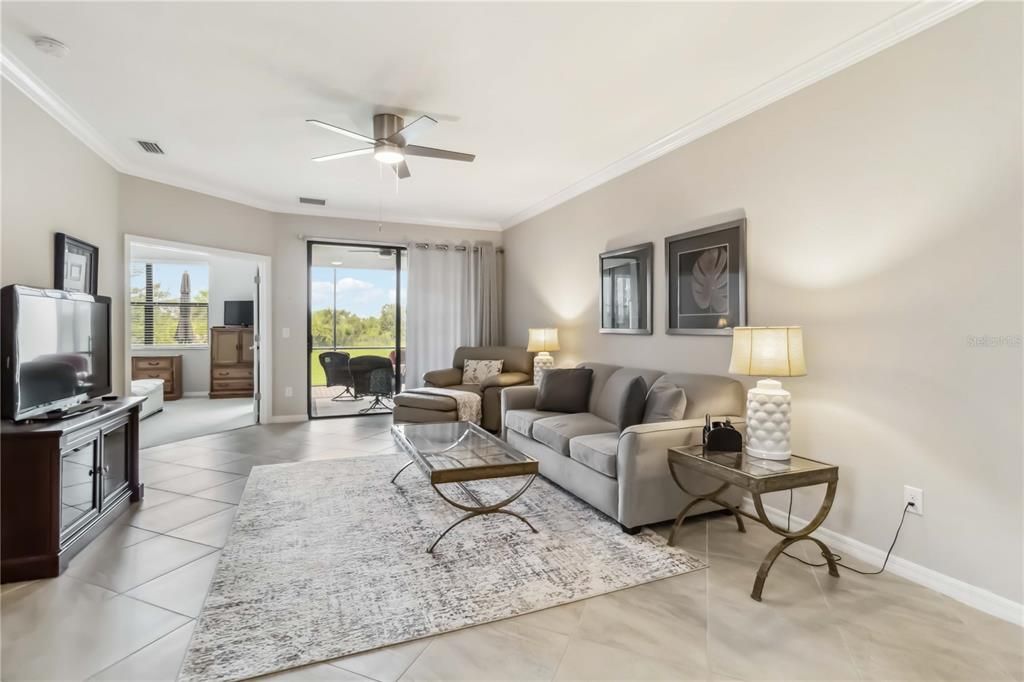 出租: $6,000 (2 贝兹, 2 浴室, 1568 平方英尺)