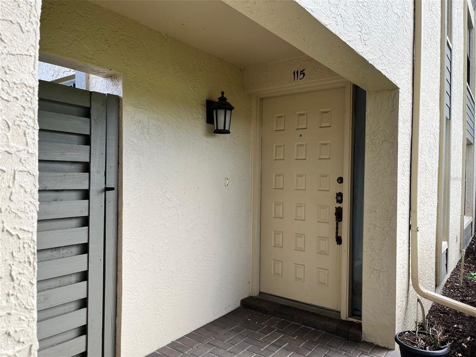 Active With Contract: $225,000 (3 beds, 2 baths, 1473 Square Feet)