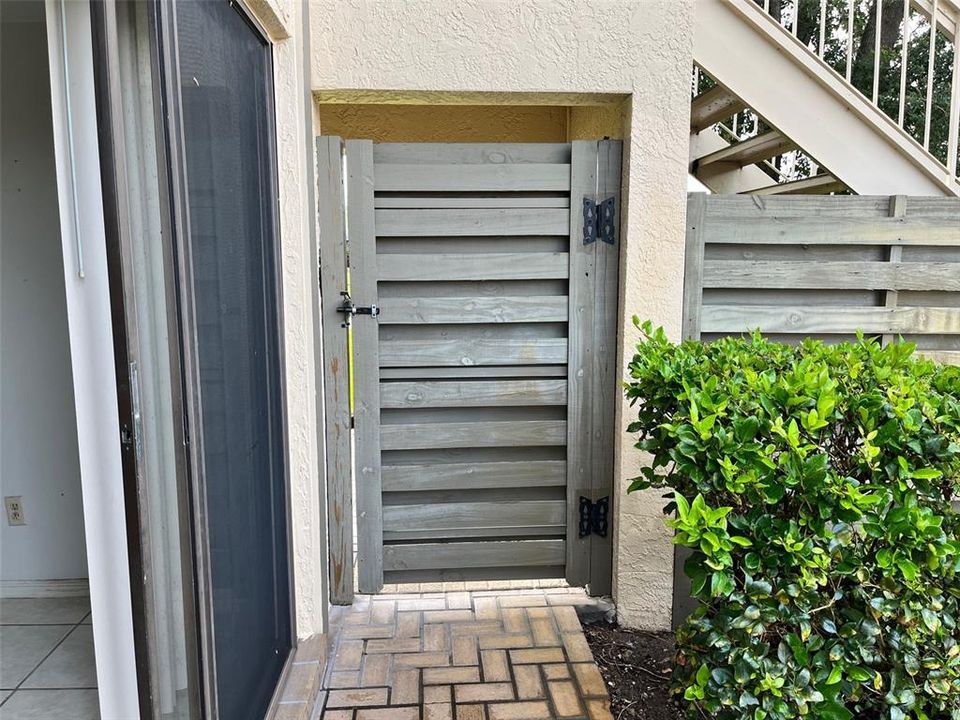 Active With Contract: $225,000 (3 beds, 2 baths, 1473 Square Feet)