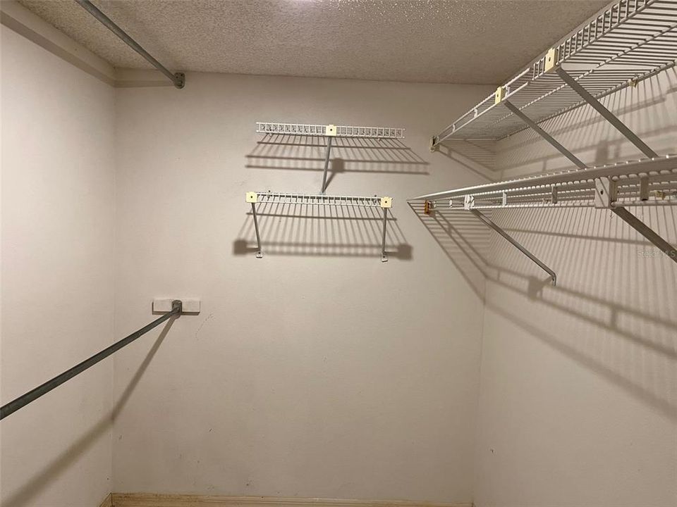 Active With Contract: $225,000 (3 beds, 2 baths, 1473 Square Feet)