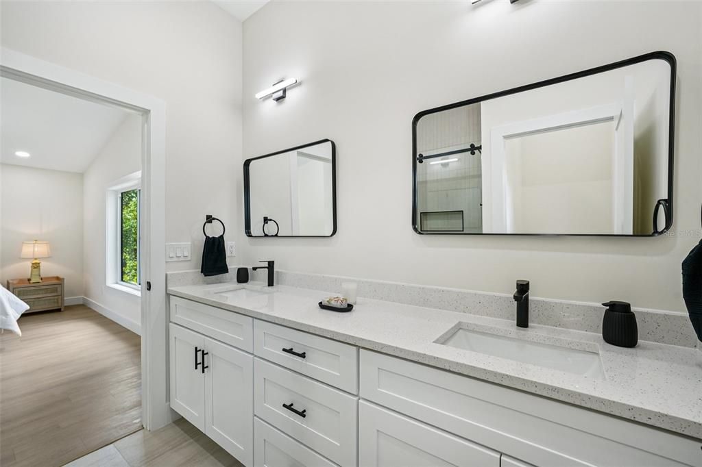 Active With Contract: $430,000 (3 beds, 2 baths, 1556 Square Feet)