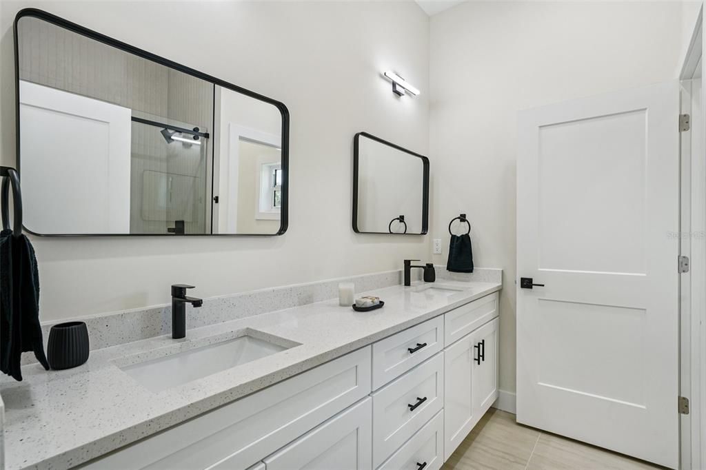 Active With Contract: $430,000 (3 beds, 2 baths, 1556 Square Feet)