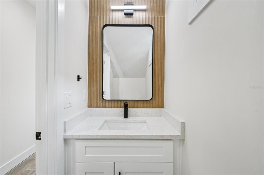 Active With Contract: $430,000 (3 beds, 2 baths, 1556 Square Feet)