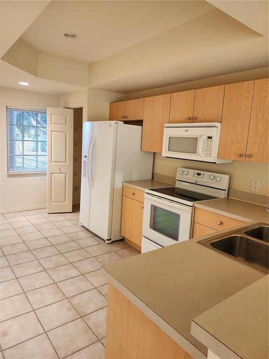 For Rent: $1,400 (2 beds, 2 baths, 1179 Square Feet)