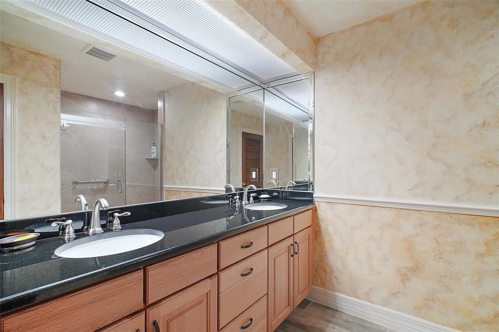 На продажу: $1,950,000 (4 спален, 4 ванн, 3661 Квадратных фут)