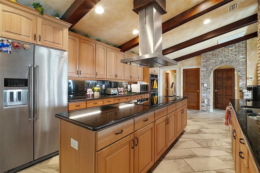 На продажу: $1,950,000 (4 спален, 4 ванн, 3661 Квадратных фут)