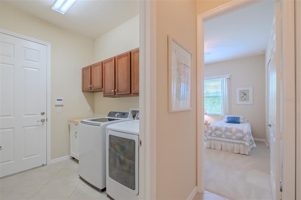 For Sale: $600,000 (3 beds, 3 baths, 2623 Square Feet)