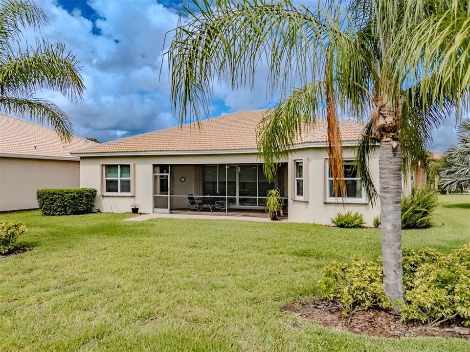 For Sale: $600,000 (3 beds, 3 baths, 2623 Square Feet)