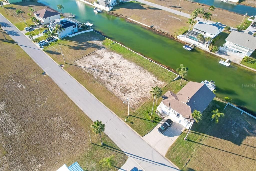 En Venta: $80,000 (0.17 acres)