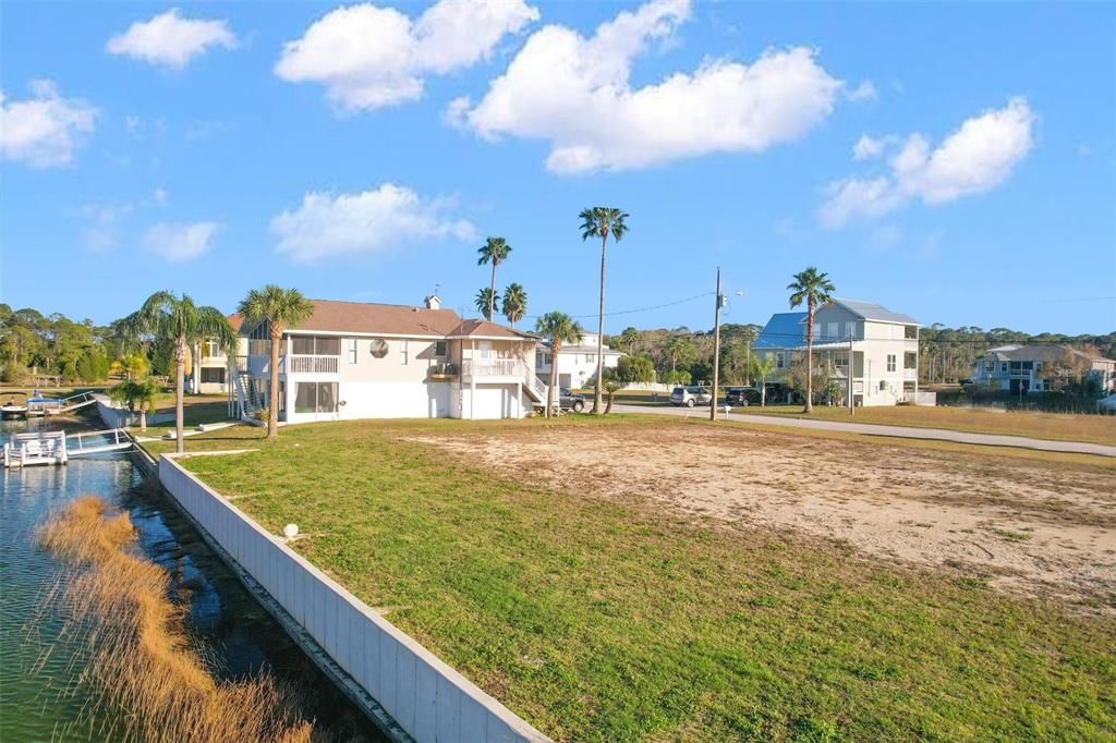 En Venta: $80,000 (0.17 acres)