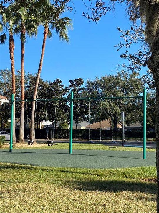 For Rent: $2,200 (3 beds, 2 baths, 1651 Square Feet)