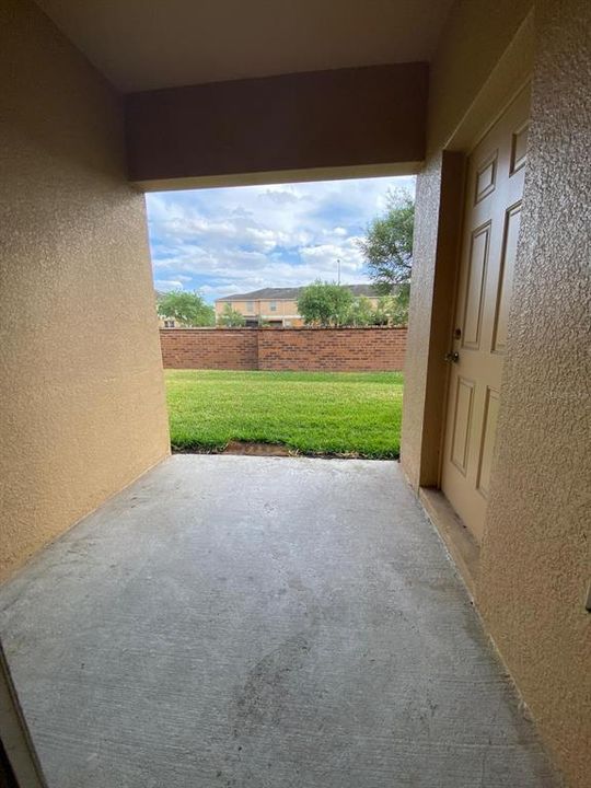 For Rent: $2,200 (3 beds, 2 baths, 1651 Square Feet)