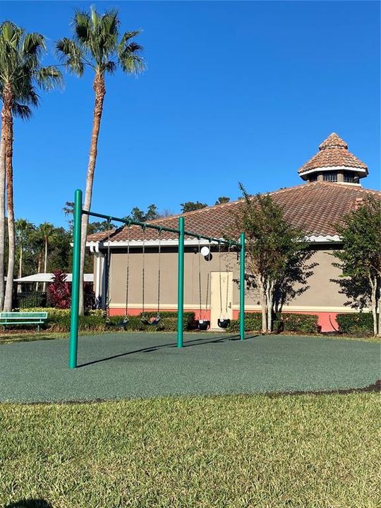 For Rent: $2,200 (3 beds, 2 baths, 1651 Square Feet)