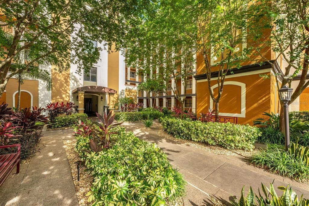 Под контрактом: $170,000 (3 спален, 2 ванн, 1200 Квадратных фут)