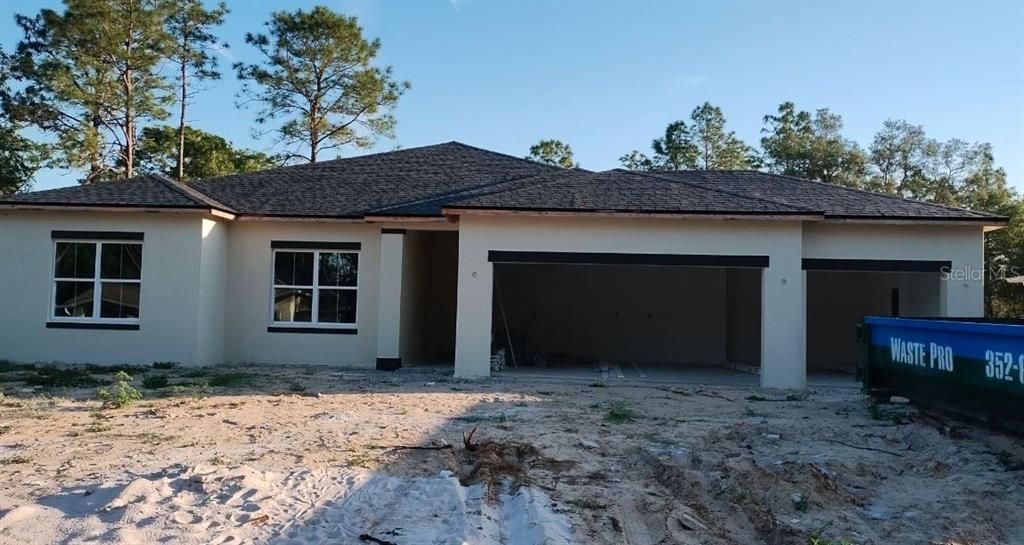 Recently Sold: $360,000 (4 beds, 3 baths, 2092 Square Feet)