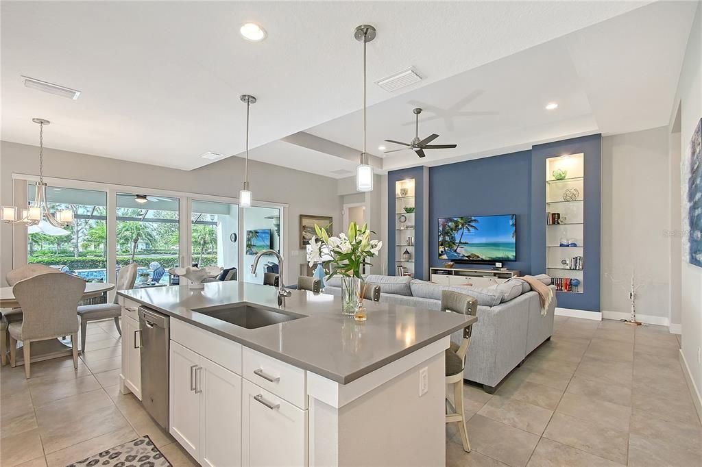 Под контрактом: $869,900 (2 спален, 2 ванн, 2078 Квадратных фут)