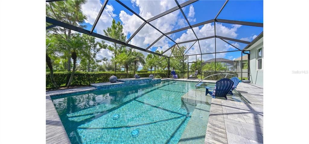 Под контрактом: $869,900 (2 спален, 2 ванн, 2078 Квадратных фут)