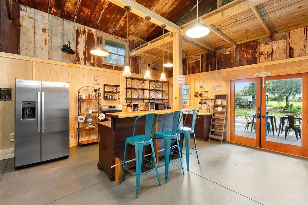 待售: $1,500,000 (8 贝兹, 4 浴室, 4450 平方英尺)