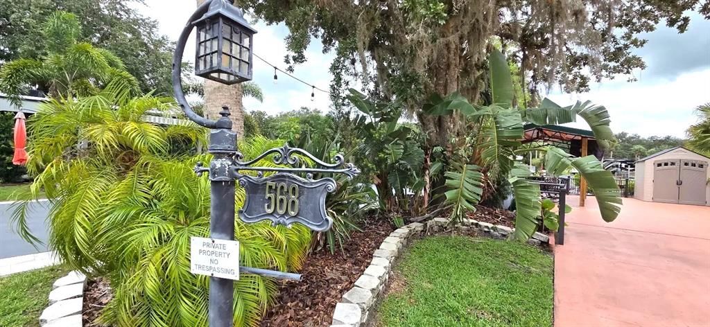 На продажу: $319,000 (0.07 acres)