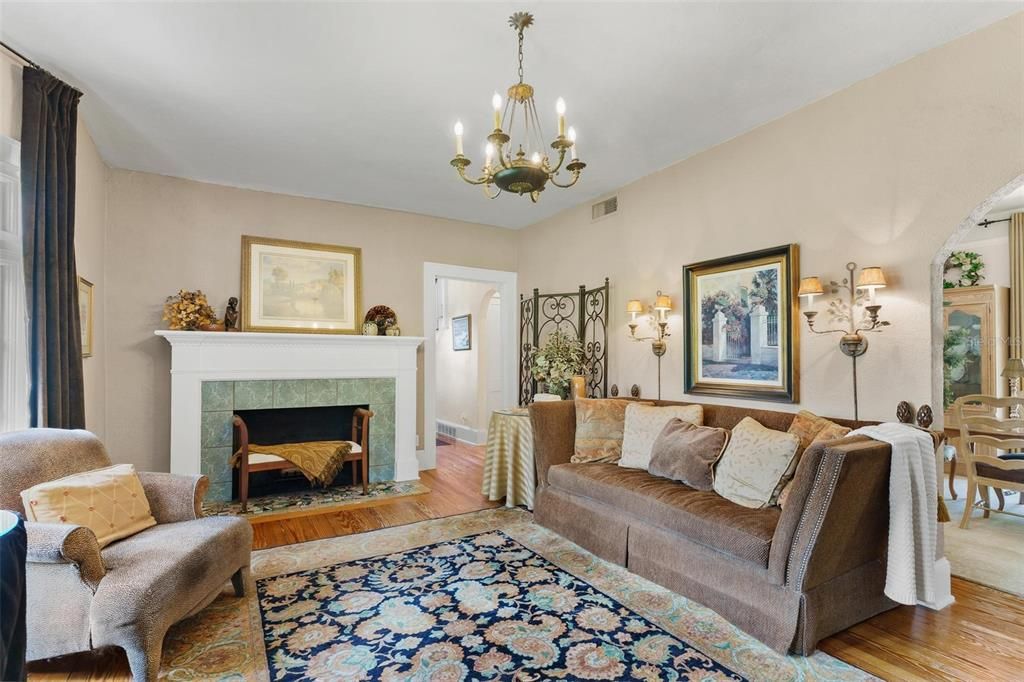 待售: $895,000 (4 贝兹, 3 浴室, 2751 平方英尺)