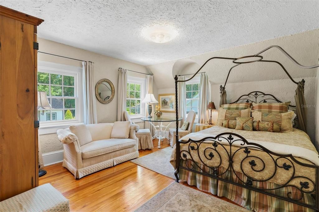 待售: $895,000 (4 贝兹, 3 浴室, 2751 平方英尺)