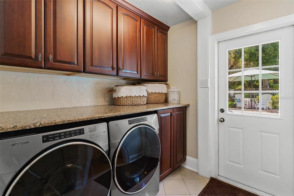 待售: $895,000 (4 贝兹, 3 浴室, 2751 平方英尺)