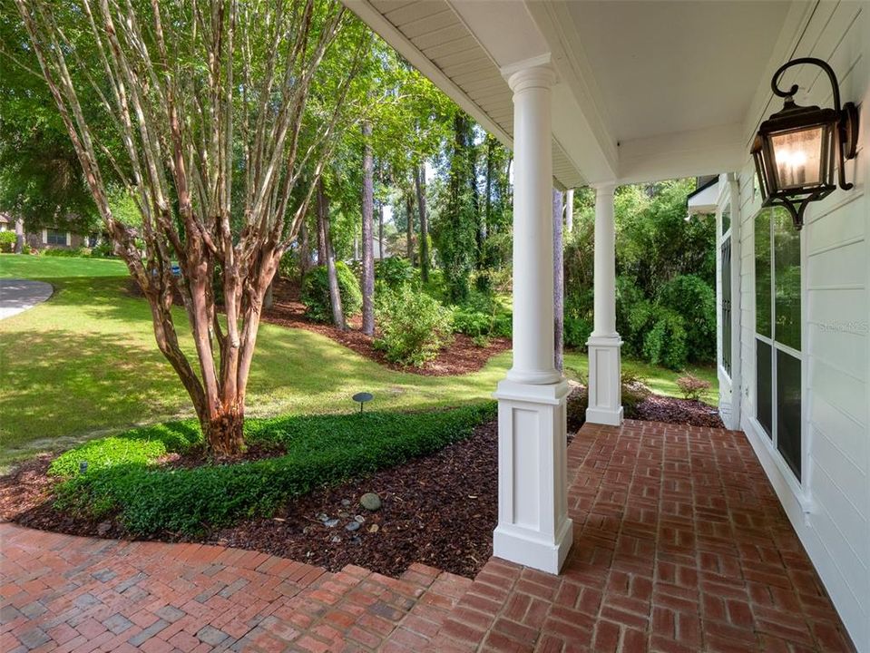 合同活跃: $790,000 (4 贝兹, 3 浴室, 3720 平方英尺)