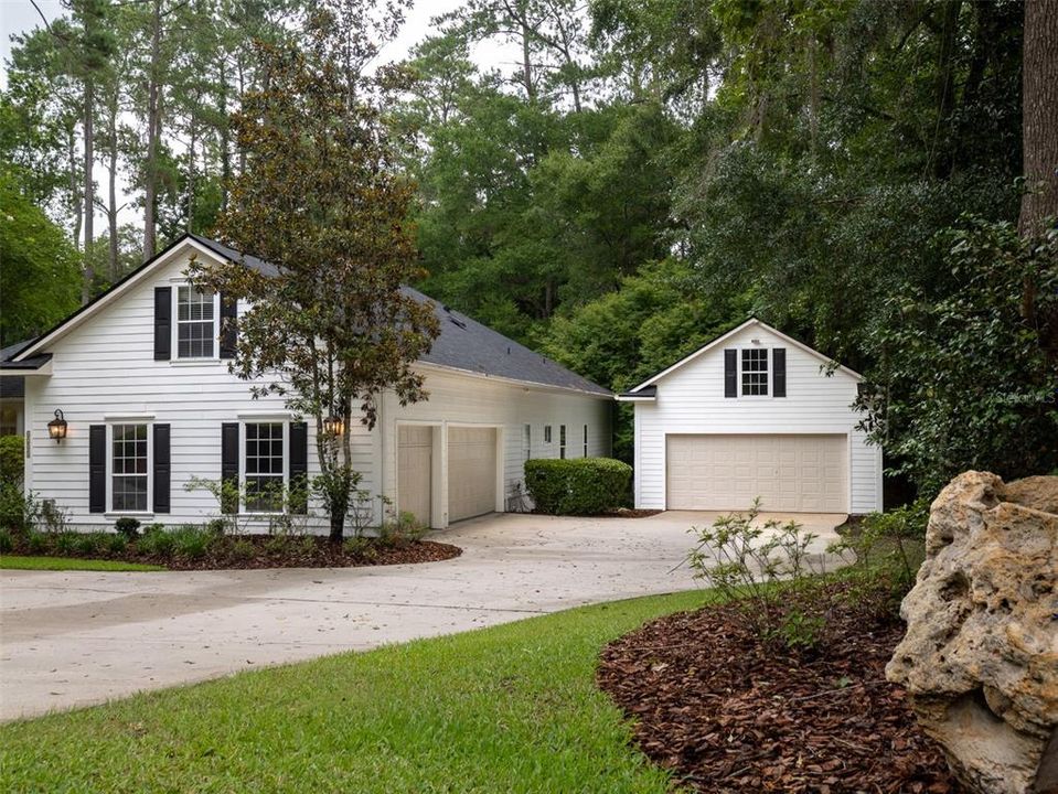 合同活跃: $790,000 (4 贝兹, 3 浴室, 3720 平方英尺)