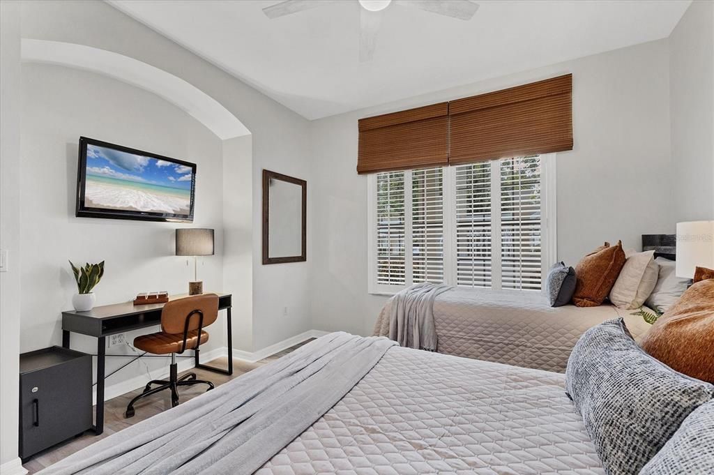 В аренду: $3,500 (2 спален, 2 ванн, 1215 Квадратных фут)