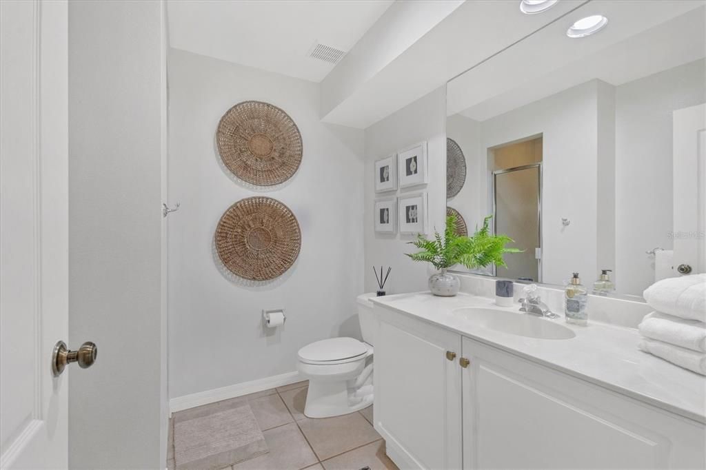 В аренду: $3,500 (2 спален, 2 ванн, 1215 Квадратных фут)