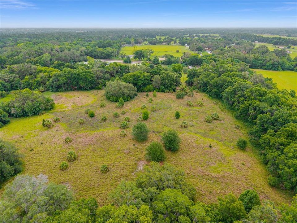 待售: $800,000 (16.23 acres)