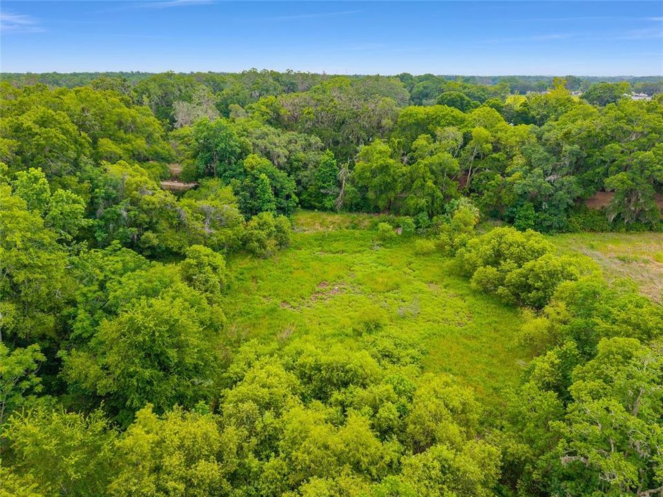 待售: $800,000 (16.23 acres)