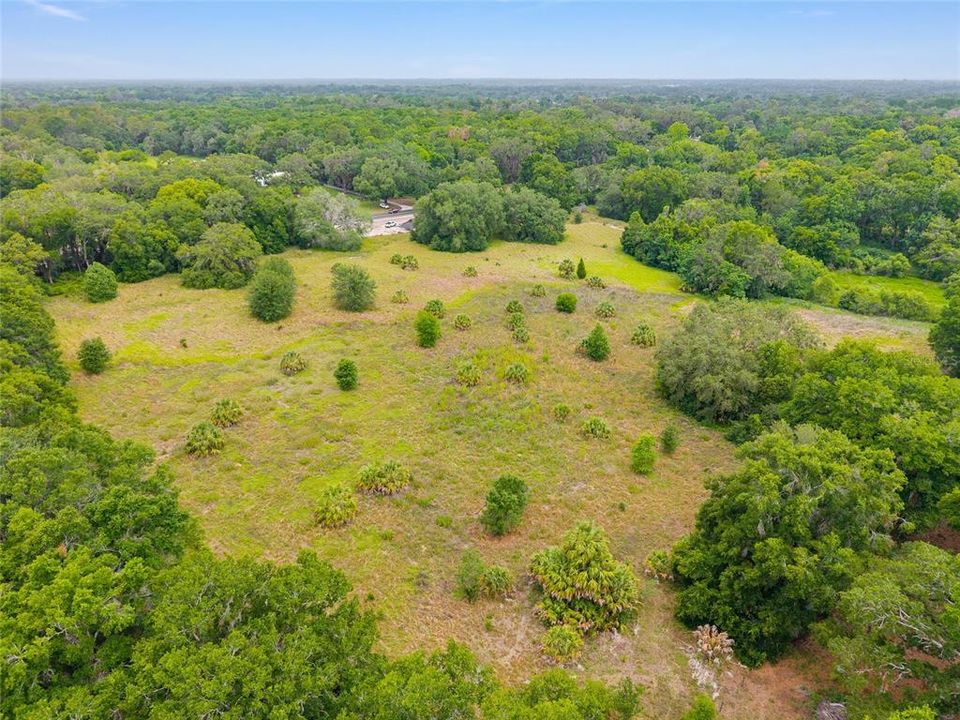 待售: $800,000 (16.23 acres)