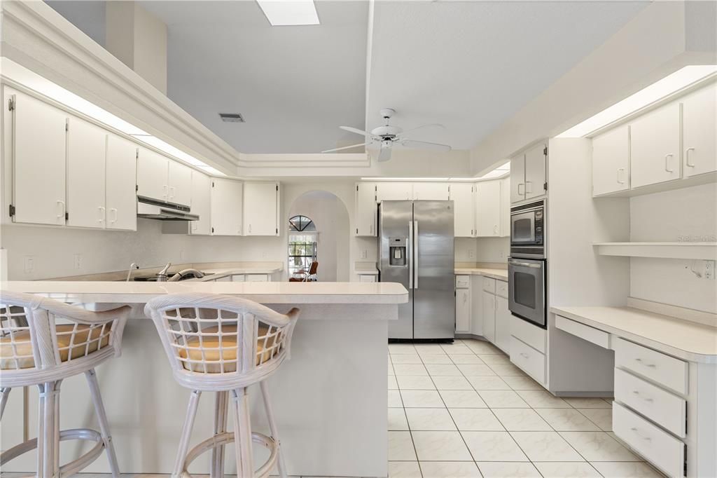 Active With Contract: $549,900 (3 beds, 2 baths, 2083 Square Feet)