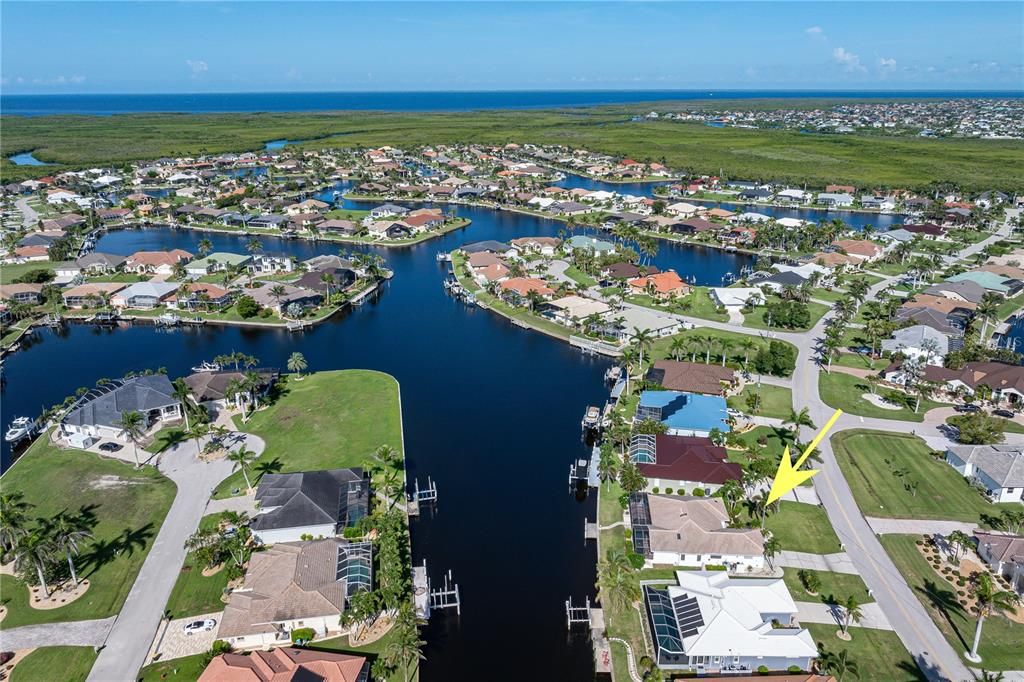 Active With Contract: $549,900 (3 beds, 2 baths, 2083 Square Feet)