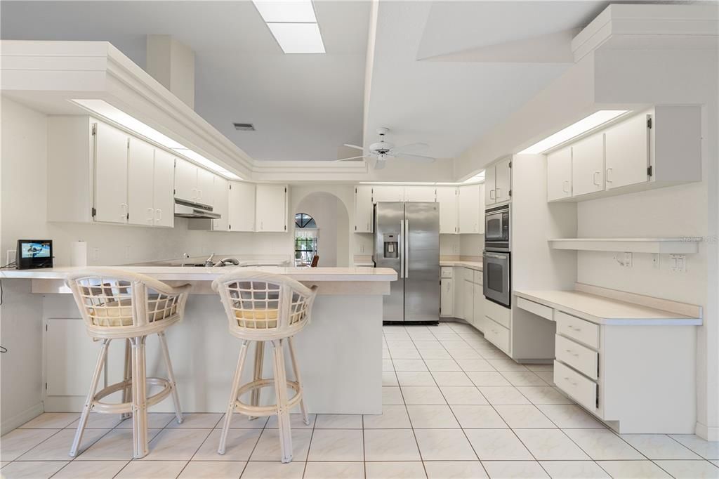 Active With Contract: $549,900 (3 beds, 2 baths, 2083 Square Feet)