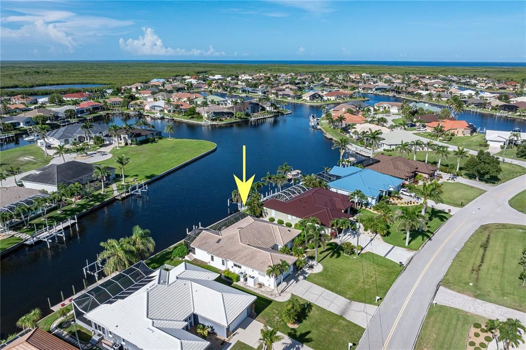 Active With Contract: $549,900 (3 beds, 2 baths, 2083 Square Feet)