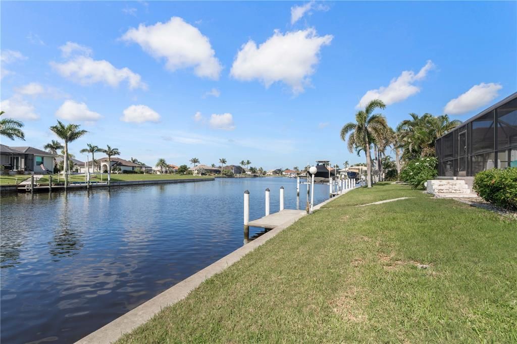 Active With Contract: $549,900 (3 beds, 2 baths, 2083 Square Feet)