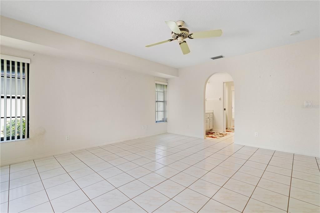 Active With Contract: $549,900 (3 beds, 2 baths, 2083 Square Feet)