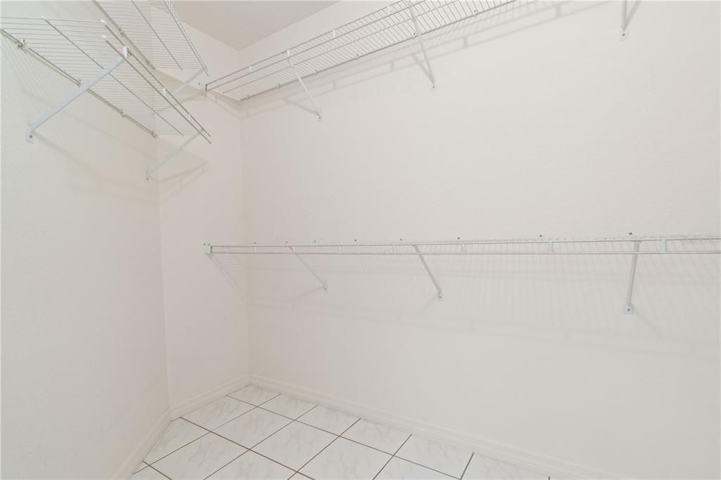 Active With Contract: $549,900 (3 beds, 2 baths, 2083 Square Feet)