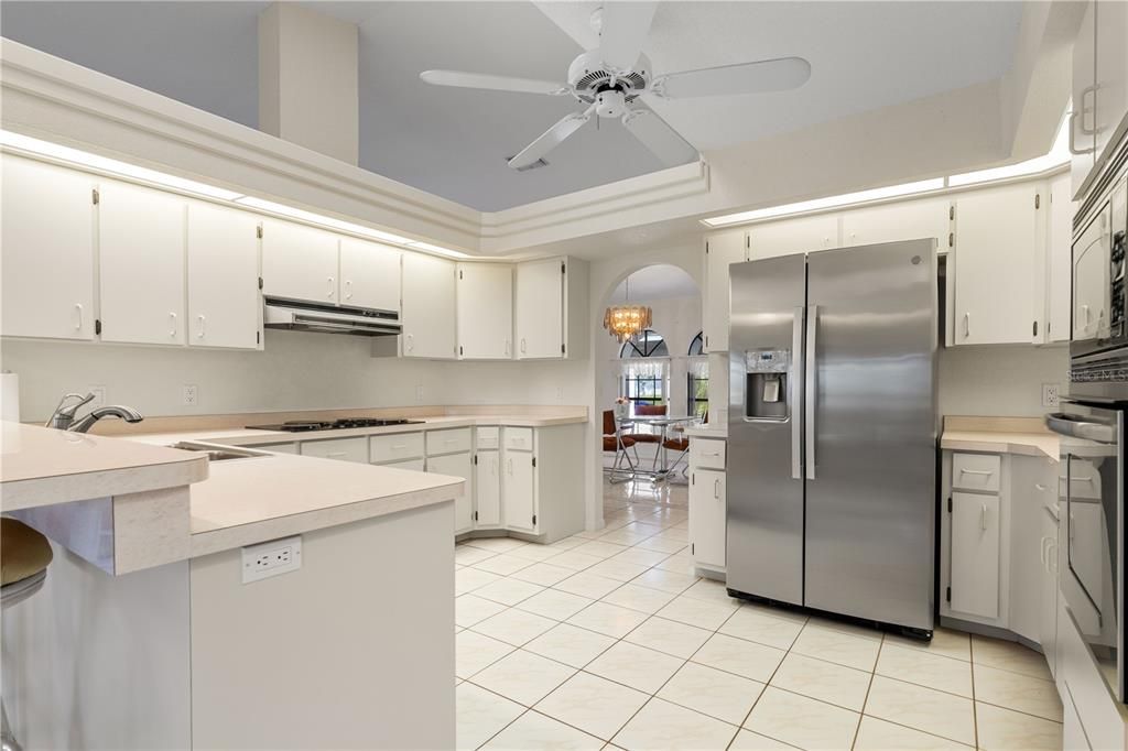 Active With Contract: $549,900 (3 beds, 2 baths, 2083 Square Feet)