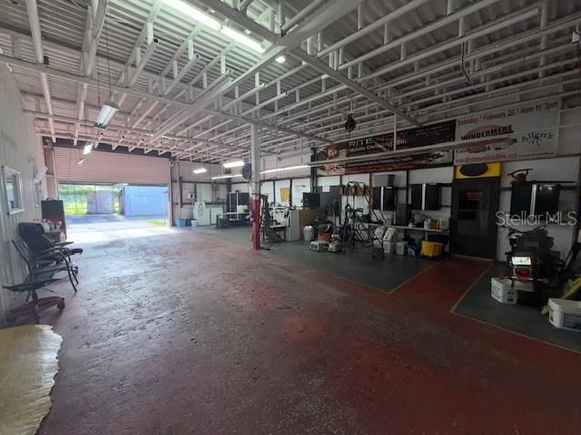 Activo con contrato: $1,300,000 (0 camas, 0 baños, 4361 Pies cuadrados)